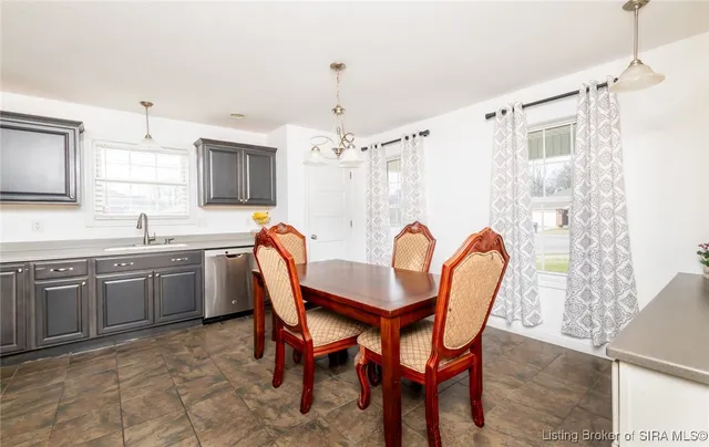 $299,900 | 972 James Avenue, Seymour, IN 47274