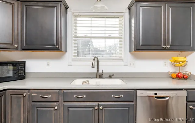 $299,900 | 972 James Avenue, Seymour, IN 47274