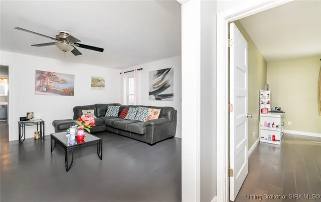 $299,900 | 972 James Avenue, Seymour, IN 47274