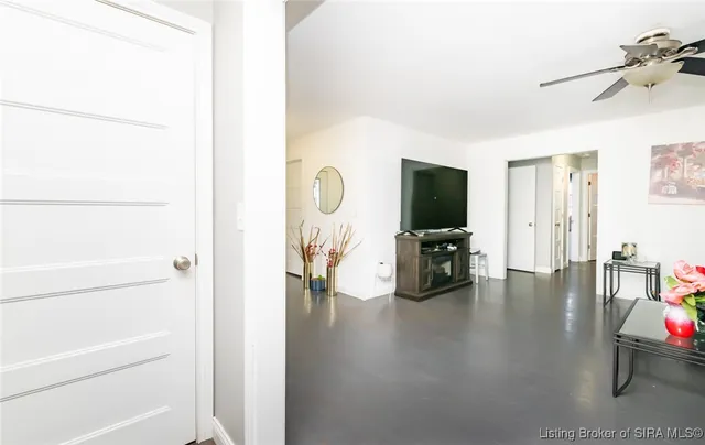 $299,900 | 972 James Avenue, Seymour, IN 47274