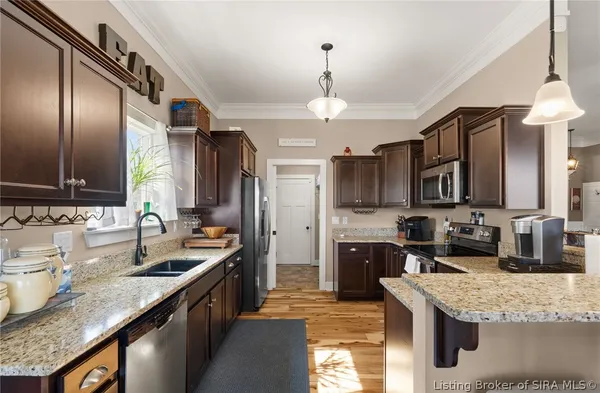 $395,000 | 5012 Oakhill Lane, Georgetown, IN 47122
