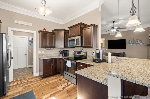$395,000 | 5012 Oakhill Lane, Georgetown, IN 47122