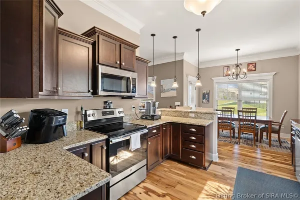 $395,000 | 5012 Oakhill Lane, Georgetown, IN 47122