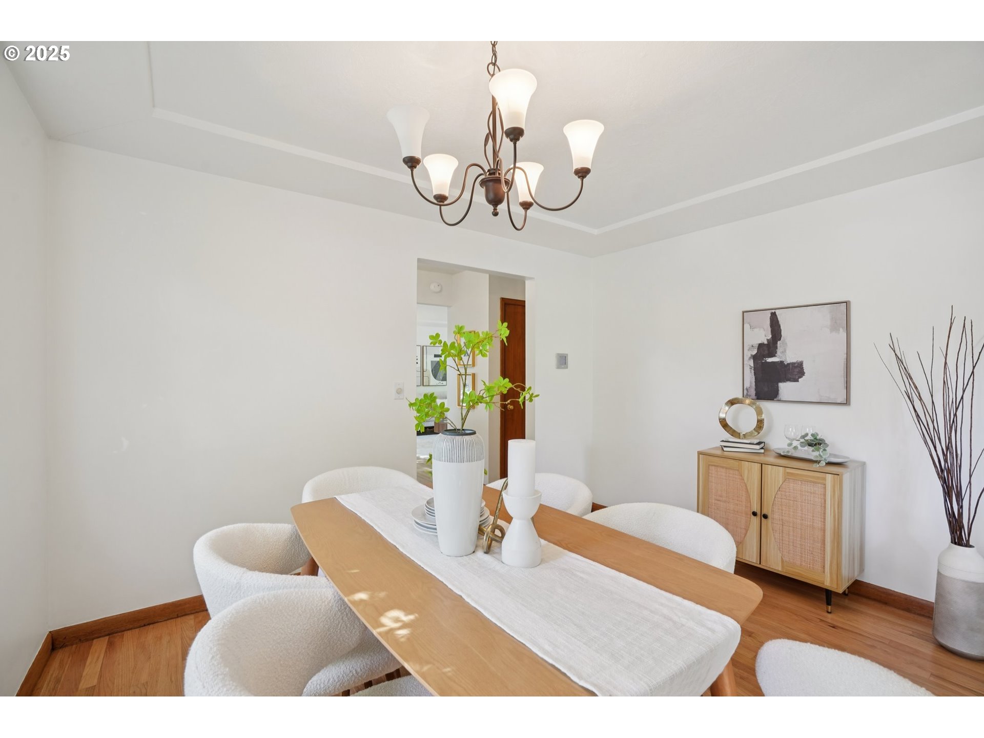 11851 Southeast Madison Street Portland, OR 97216 - Photo 10 of 47 Dining Room