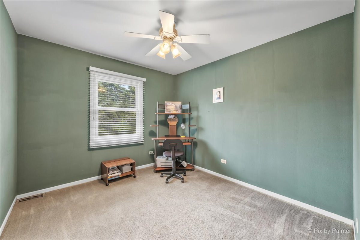 418 North Olbrich Road Harvard, IL 60033 - Photo 11 of 41