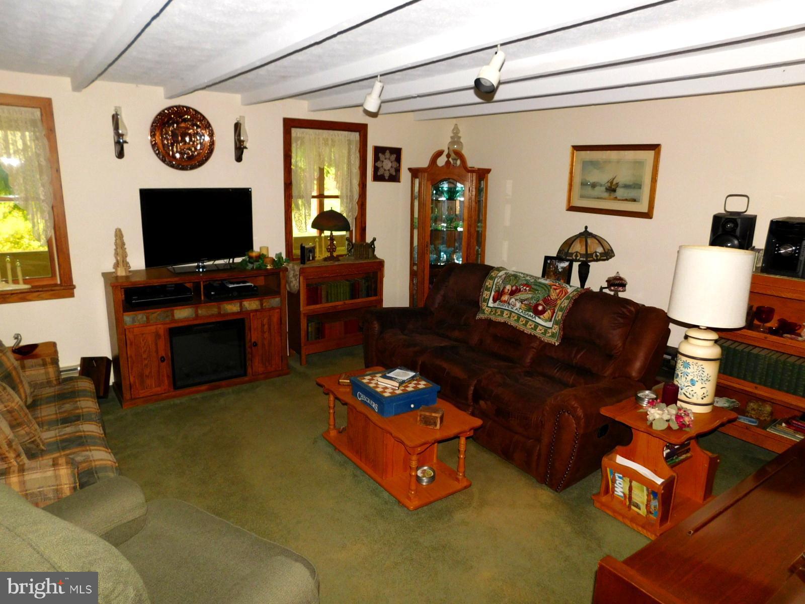 1832 Dry Run Road Swanton, MD 21561 - Photo 17 of 30 Living Room