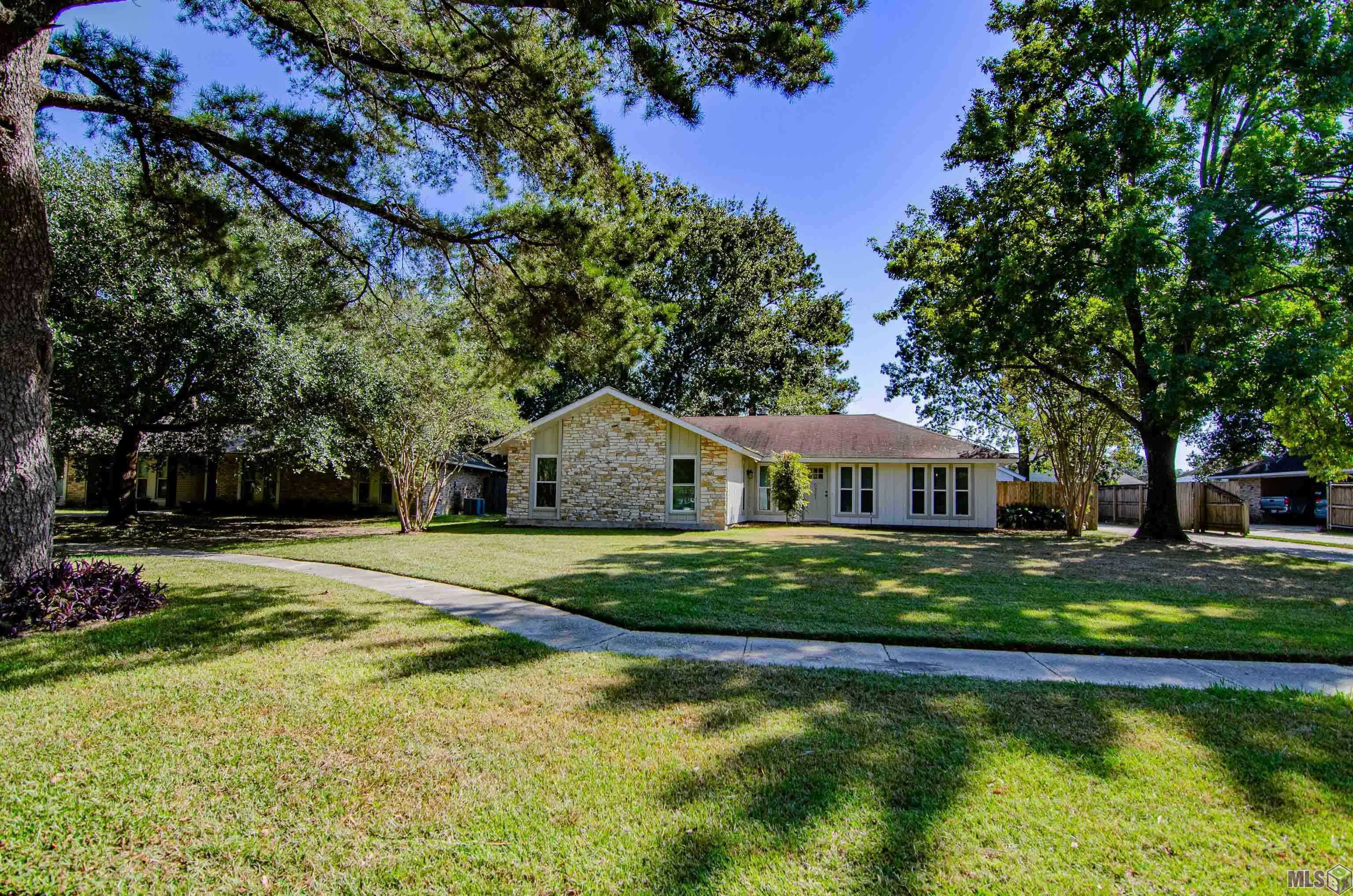 5321 Highland Ridge Drive Baton Rouge, LA 70817 - Photo 2 of 22