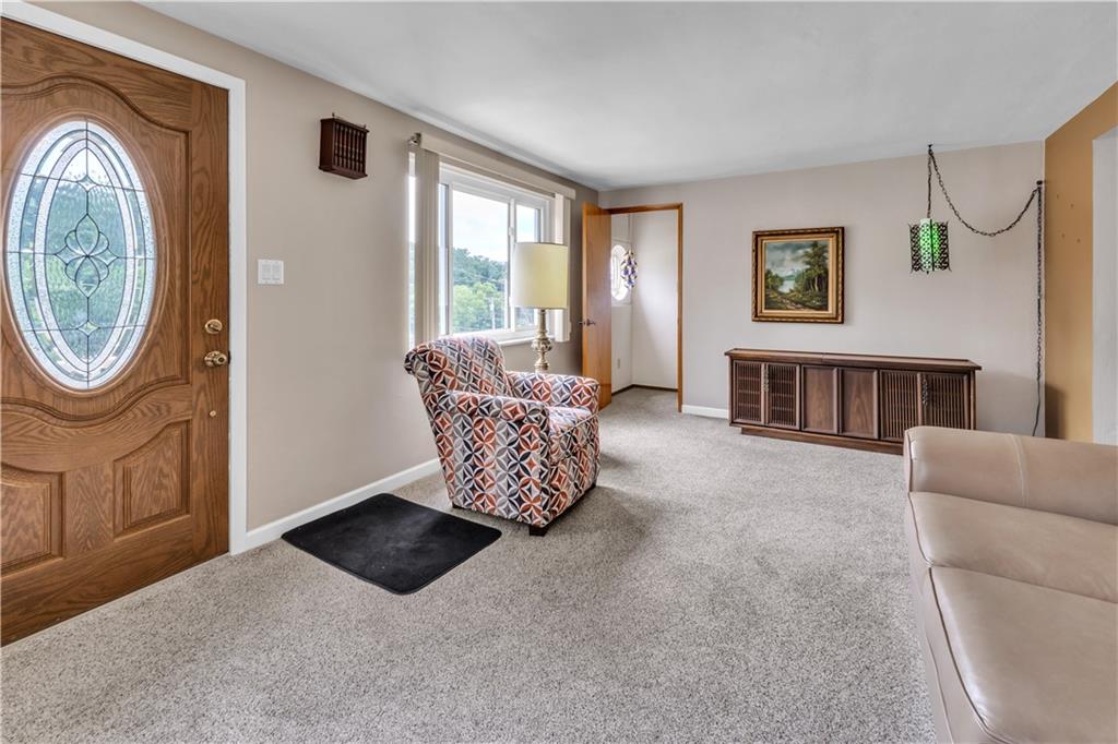 126 Seton Road Verona, PA 15147 - Photo 17 of 39 Gallery Image 17