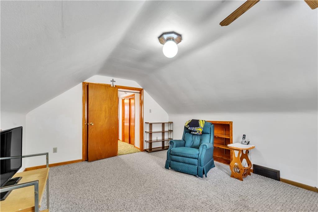 126 Seton Road Verona, PA 15147 - Photo 32 of 39 Gallery Image 32