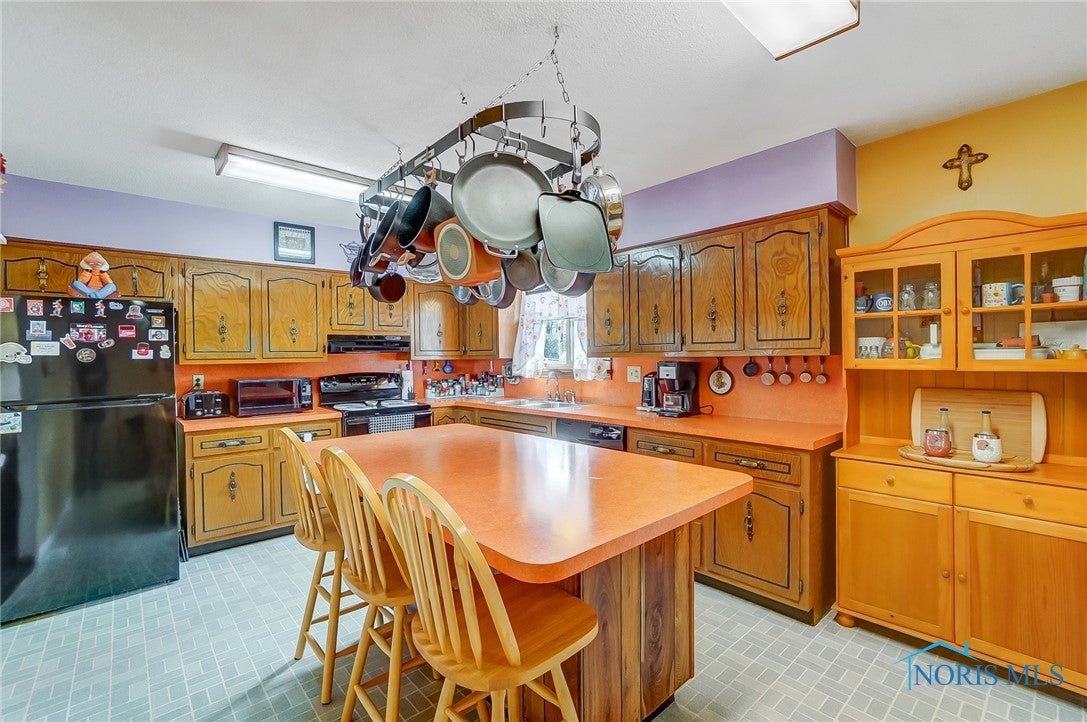 4943 Alexander Road Pemberville, OH 43450 - Photo 8 of 46 Gallery Image 8