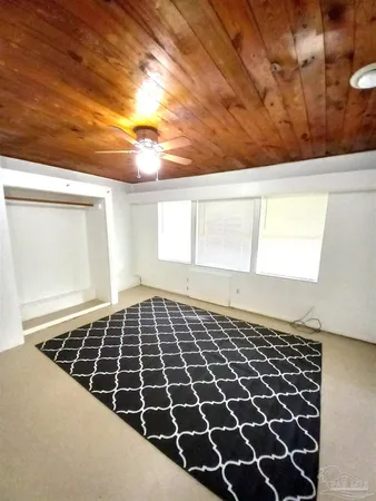 $1,500 | 4 Marine Drive, Pensacola, FL 32507