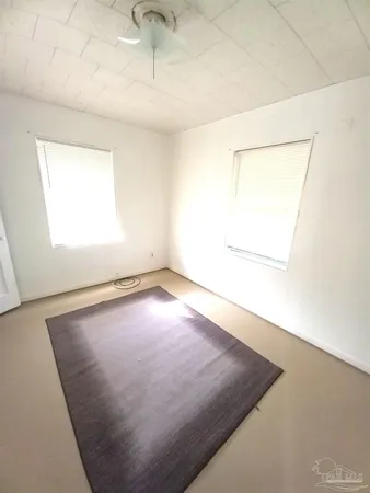 $1,500 | 4 Marine Drive, Pensacola, FL 32507