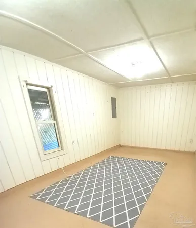 $1,500 | 4 Marine Drive, Pensacola, FL 32507