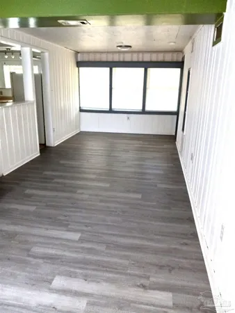 $1,500 | 4 Marine Drive, Pensacola, FL 32507