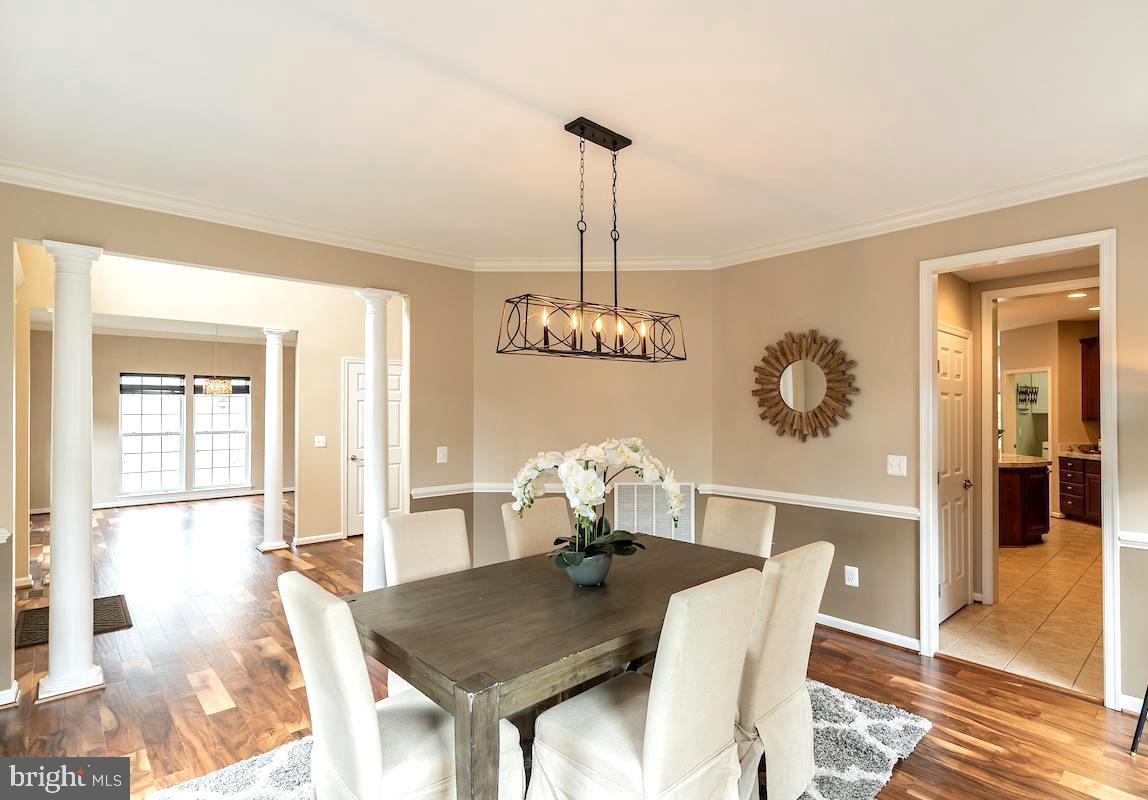 40506 Banshee Drive Leesburg, VA 20175 - Photo 11 of 36 Separate dining room