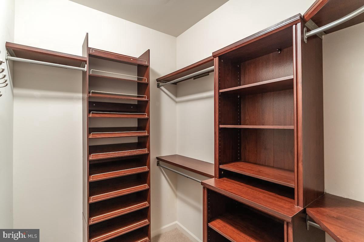 40506 Banshee Drive Leesburg, VA 20175 - Photo 19 of 36 1 of 2 walk-in closets,!