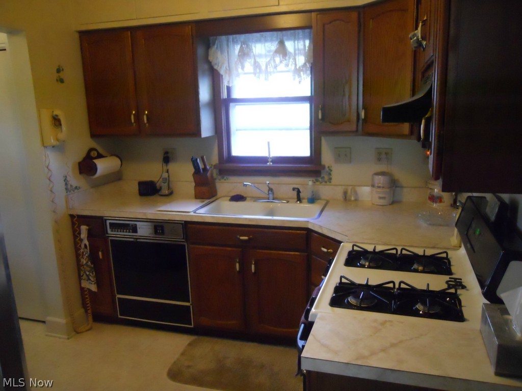 12836 Littleton Road Cleveland, OH 44125 - Photo 5 of 25