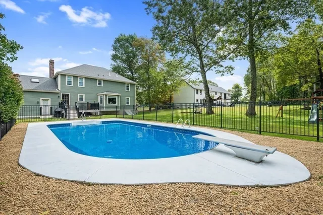 $724,900 | 4 Linden Lane, Auburn, MA 01501