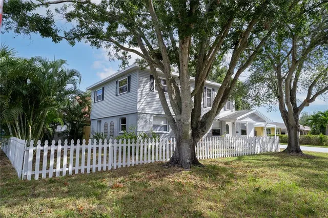 view of outdoor space and yard