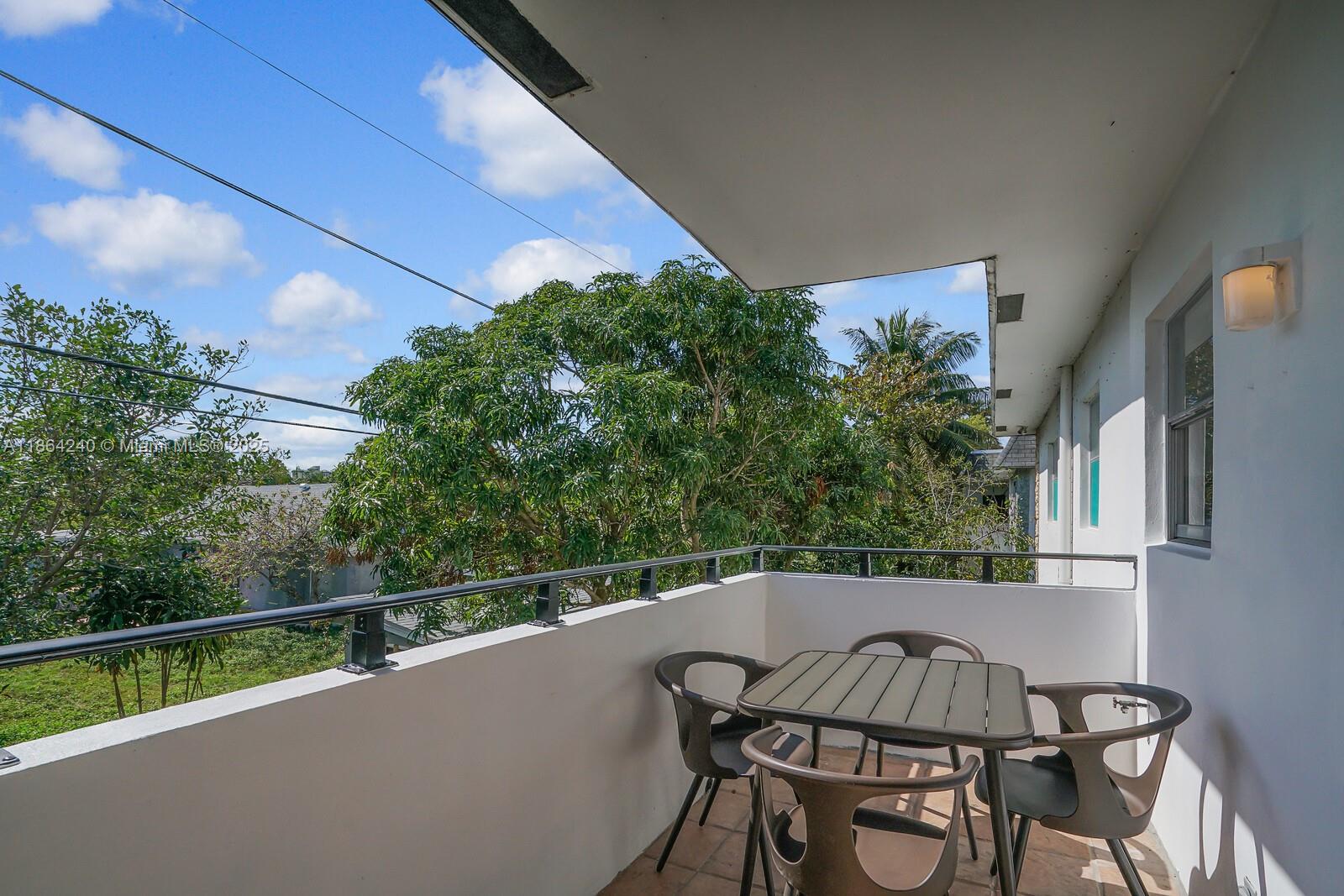 222 Southwest 1st Street, Unit H7 Pompano Beach, FL 33060 - Photo 19 of 24