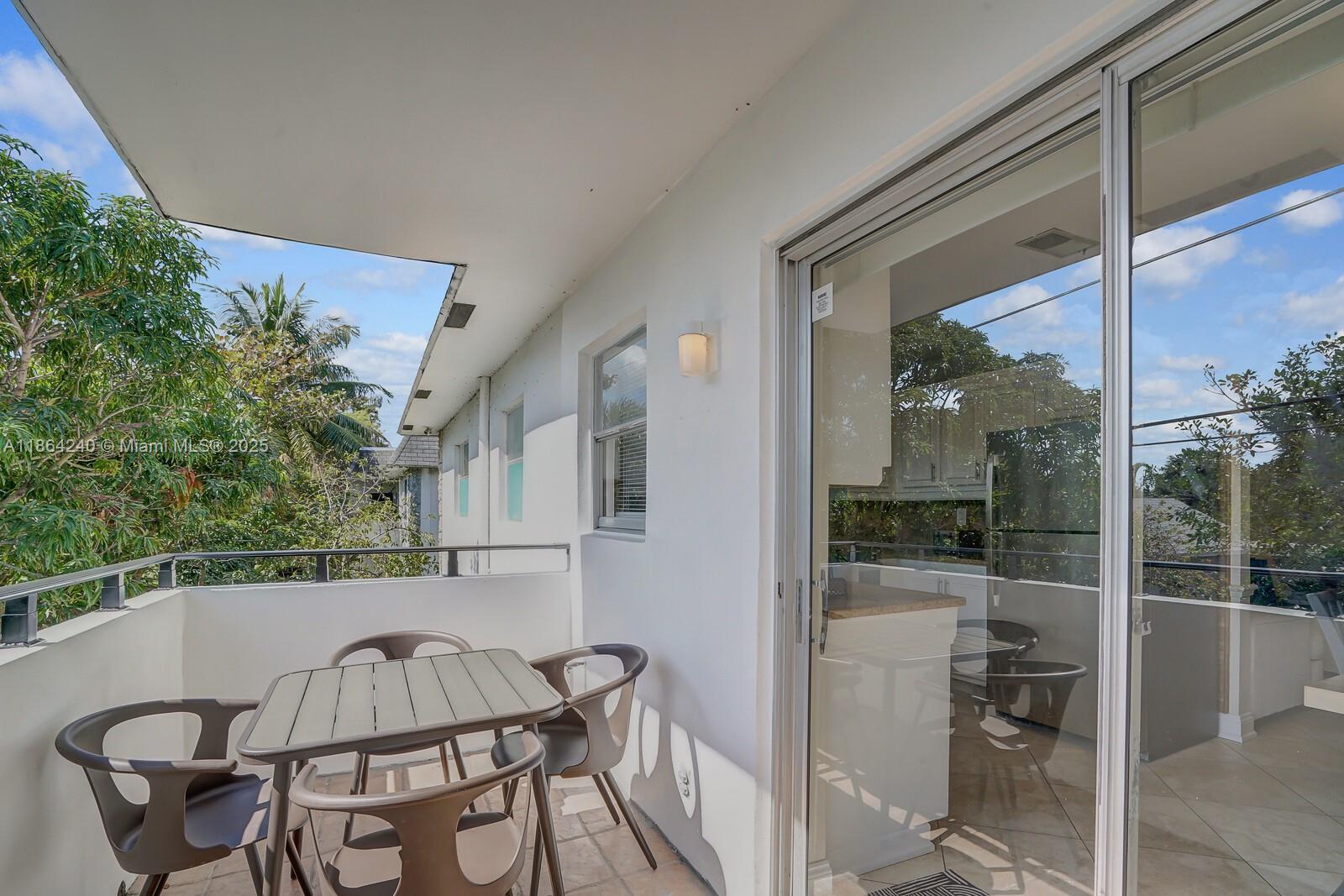 222 Southwest 1st Street, Unit H7 Pompano Beach, FL 33060 - Photo 20 of 24