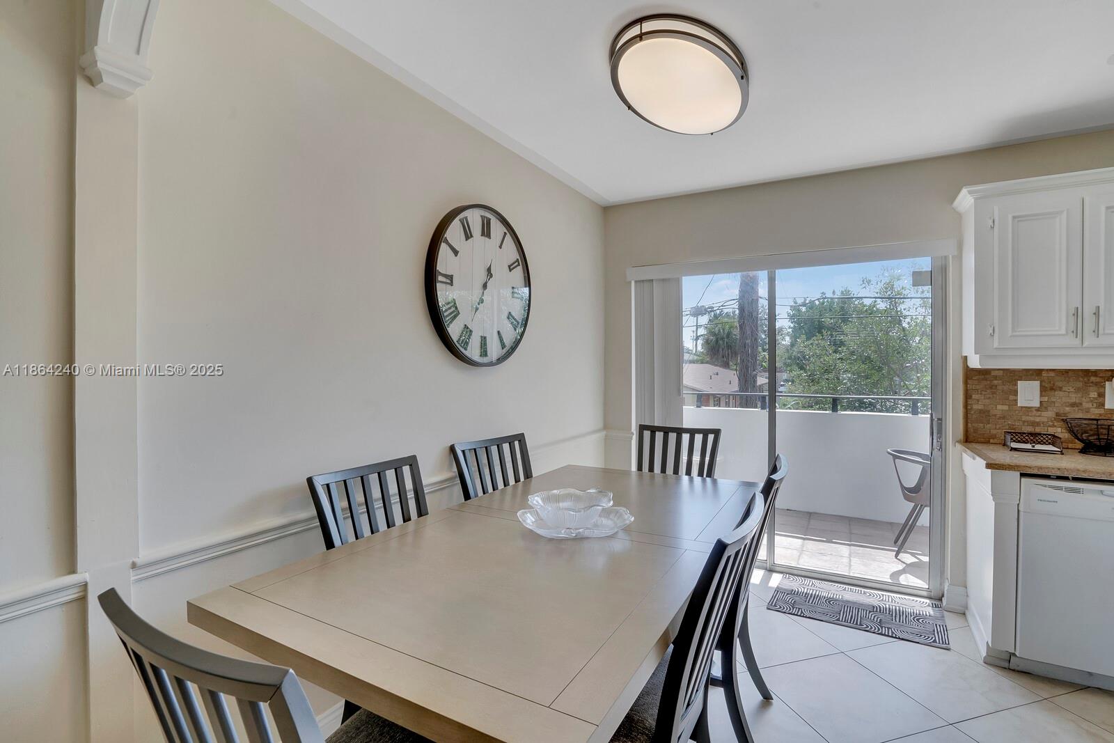 222 Southwest 1st Street, Unit H7 Pompano Beach, FL 33060 - Photo 8 of 24