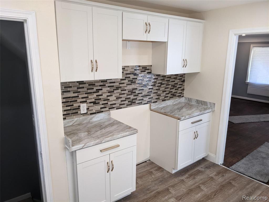 10033 Patton Street Detroit, MI 48228 - Photo 12 of 28