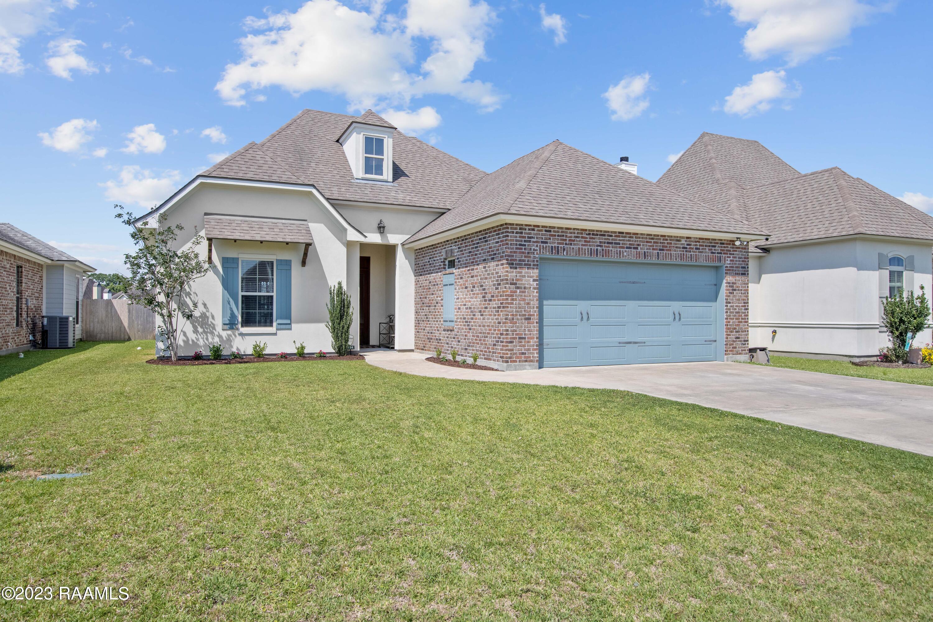 114 Timber Bark Road Lafayette, LA 70508 - Photo 2 of 28 114 Timber Bark Rd-20