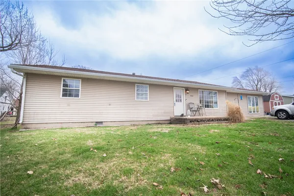 $110,000 | 1 South 3rd Street, Ridge Farm, IL 61870