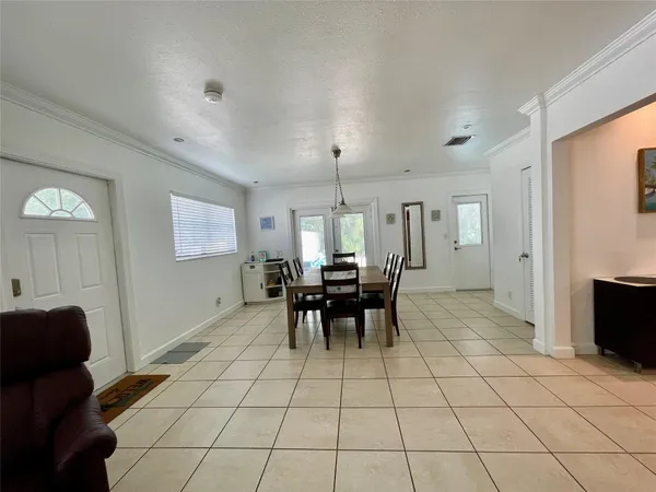 $2,650 | 29 Northeast 3rd Street, Unit B, Dania Beach, FL 33004