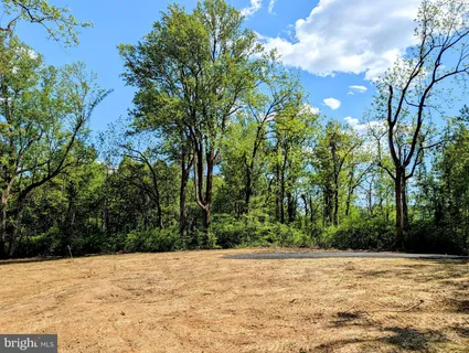 $230,000 | 3964 Hidden Valley Lane, Linden, VA 22642