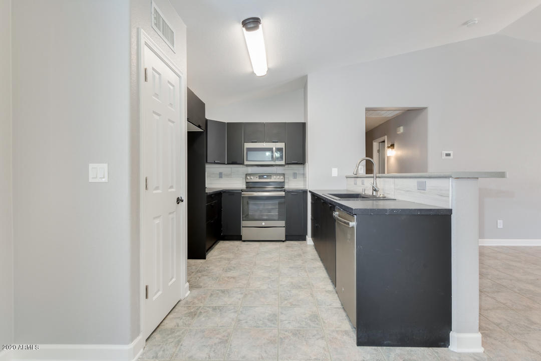 13018 West Redfield Road El Mirage, AZ 85335 - Photo 10 of 27 10-Redfield