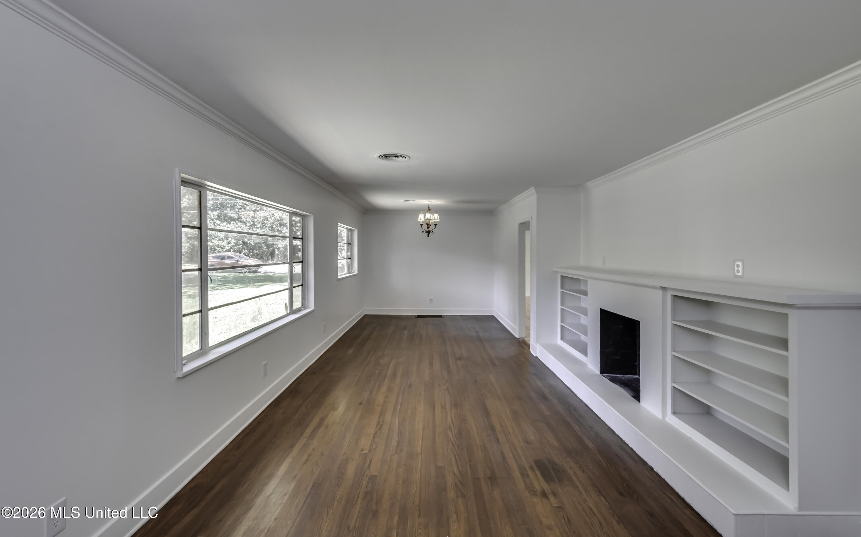 2051 Meadowbrook Road Jackson, MS 39211 - Photo 11 of 49 2051 Meadowbrook--23