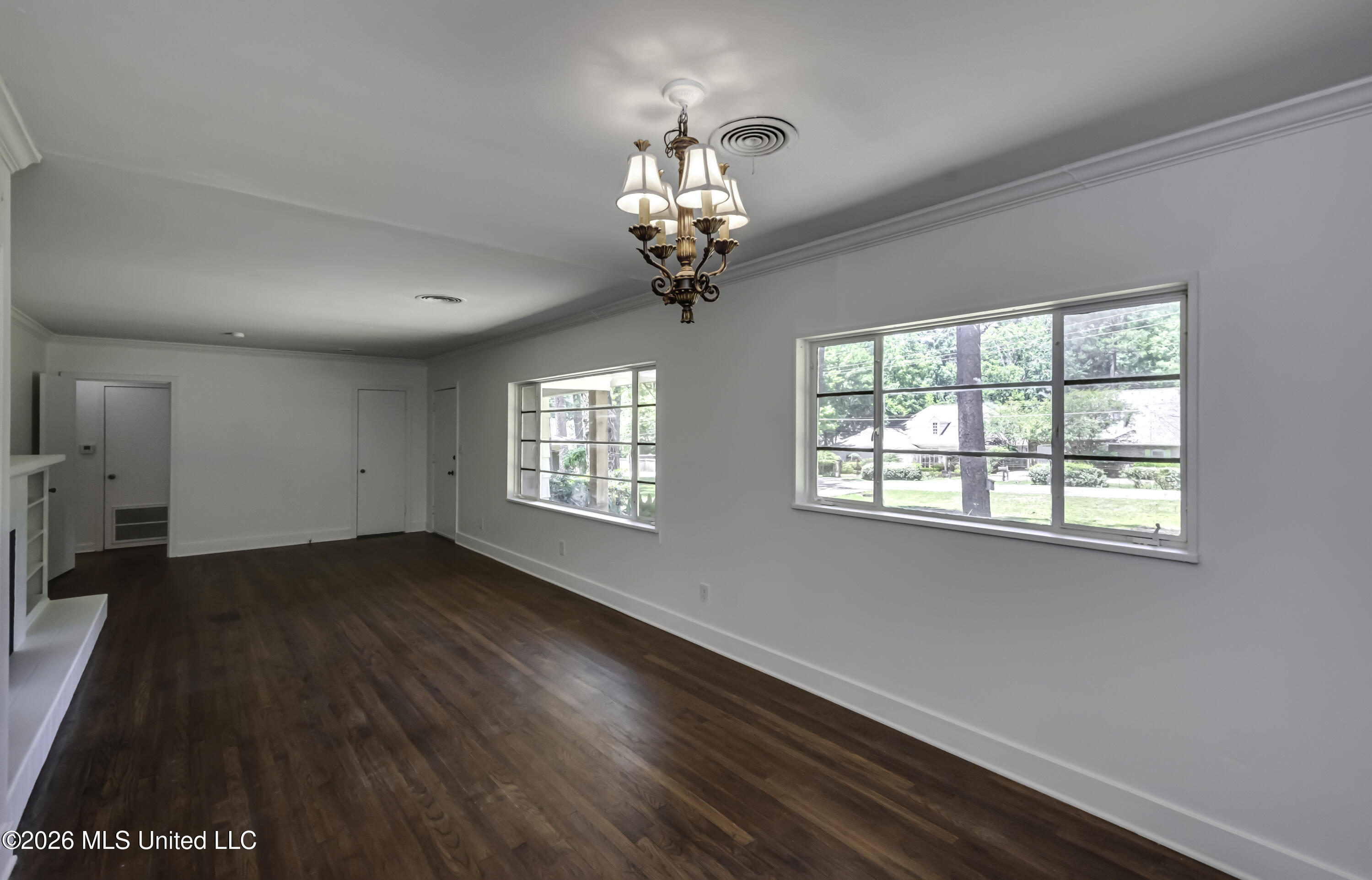 2051 Meadowbrook Road Jackson, MS 39211 - Photo 13 of 49 2051 Meadowbrook--25
