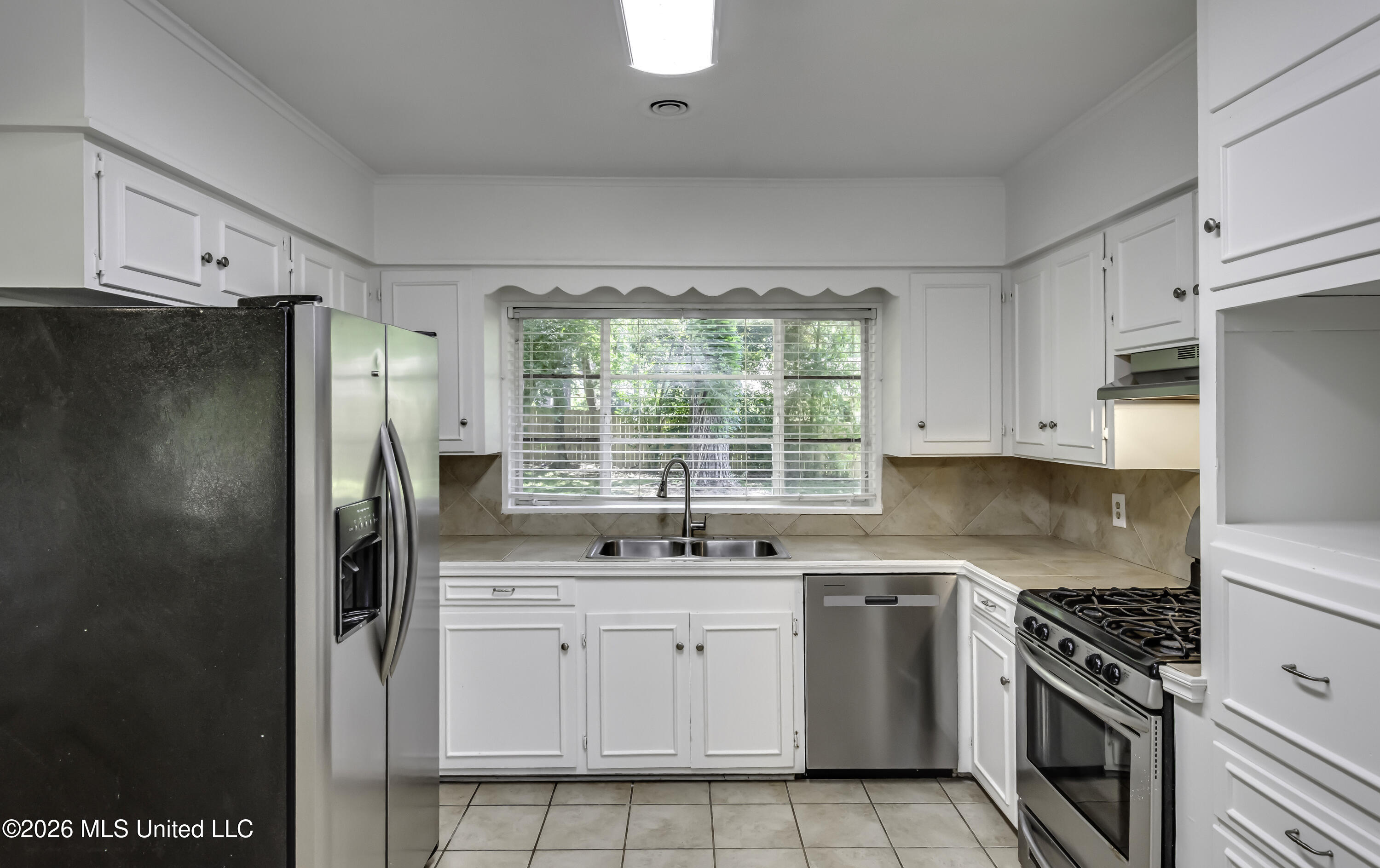 2051 Meadowbrook Road Jackson, MS 39211 - Photo 17 of 49 2051 Meadowbrook--37