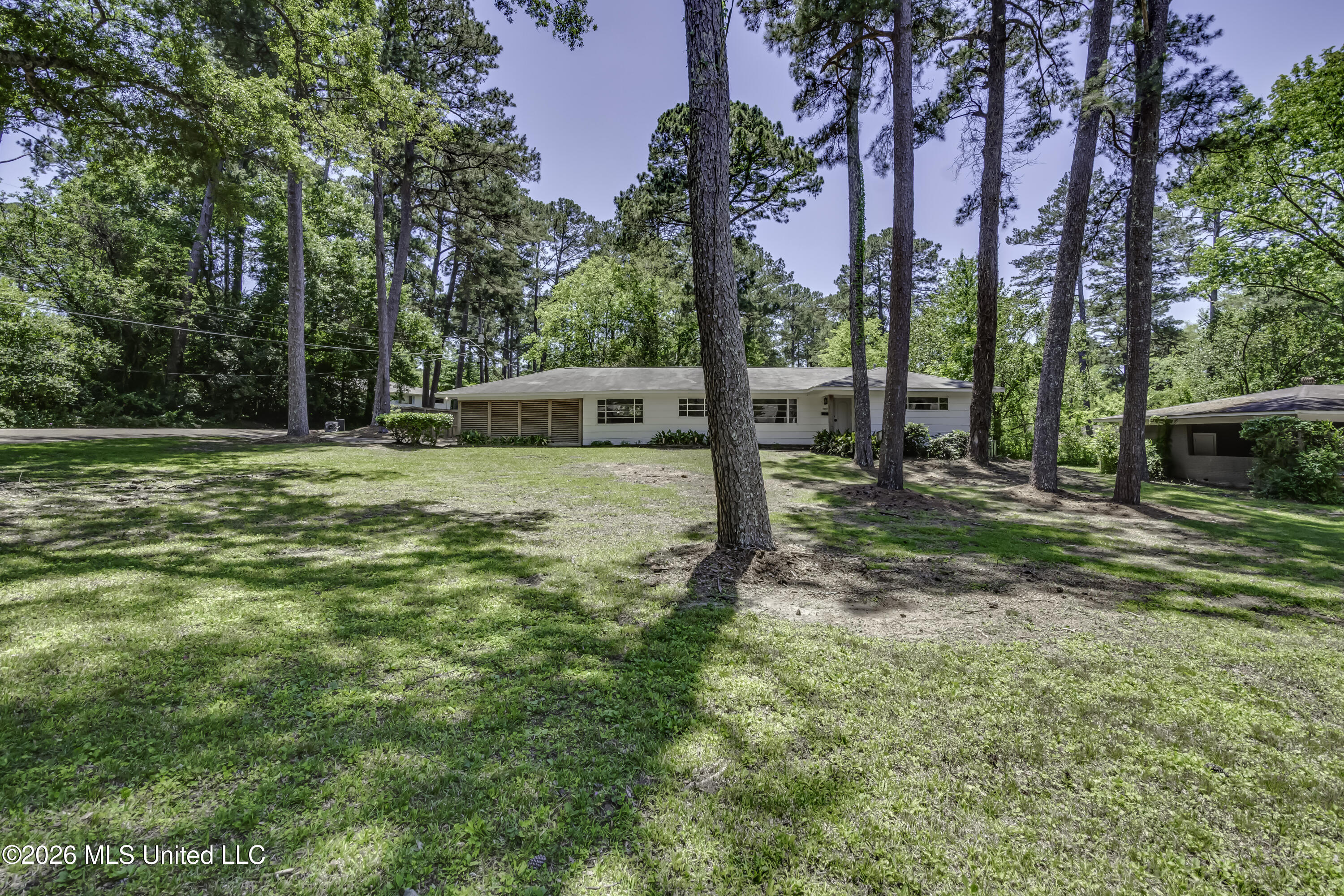 2051 Meadowbrook Road Jackson, MS 39211 - Photo 2 of 49 2051 Meadowbrook--6
