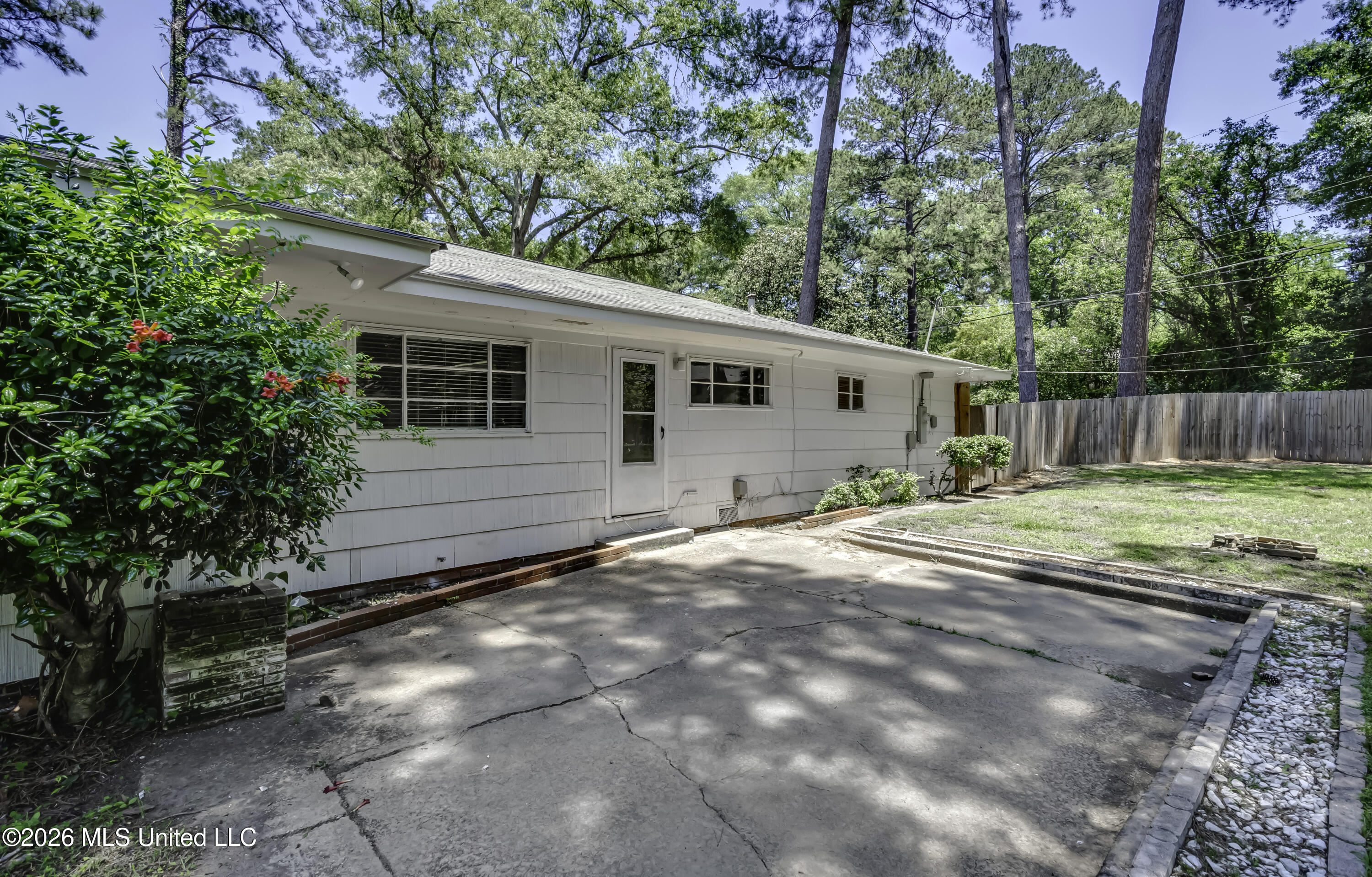 2051 Meadowbrook Road Jackson, MS 39211 - Photo 48 of 49 2051 Meadowbrook--15