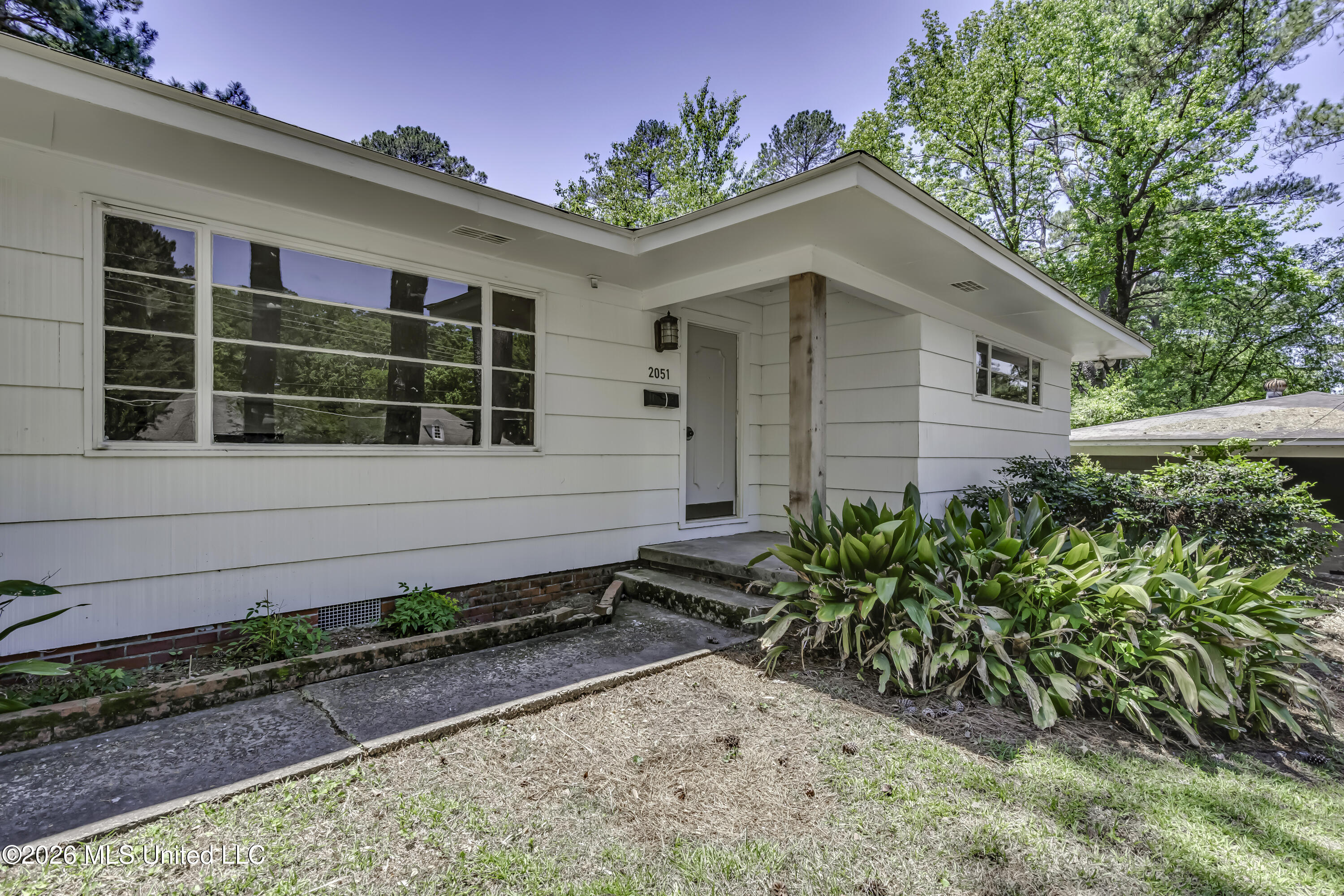 2051 Meadowbrook Road Jackson, MS 39211 - Photo 8 of 49 2051 Meadowbrook--2