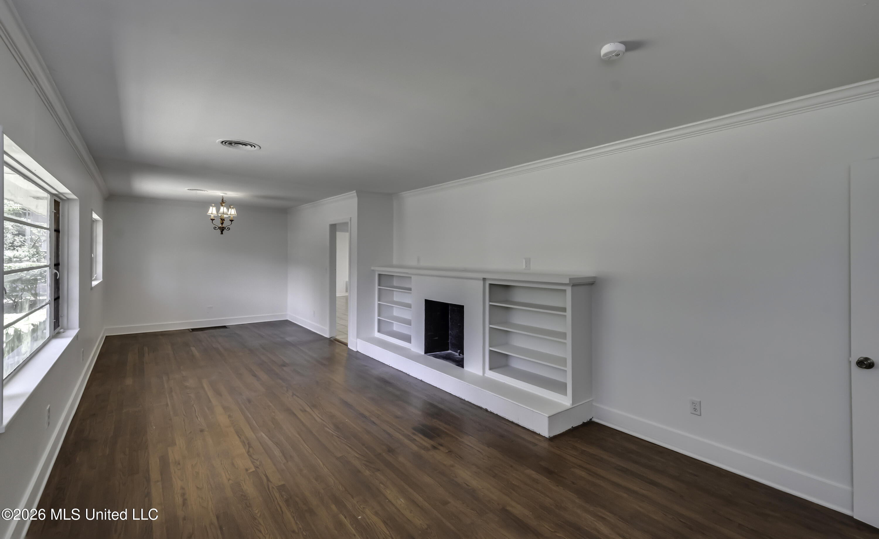 2051 Meadowbrook Road Jackson, MS 39211 - Photo 10 of 49 2051 Meadowbrook--22