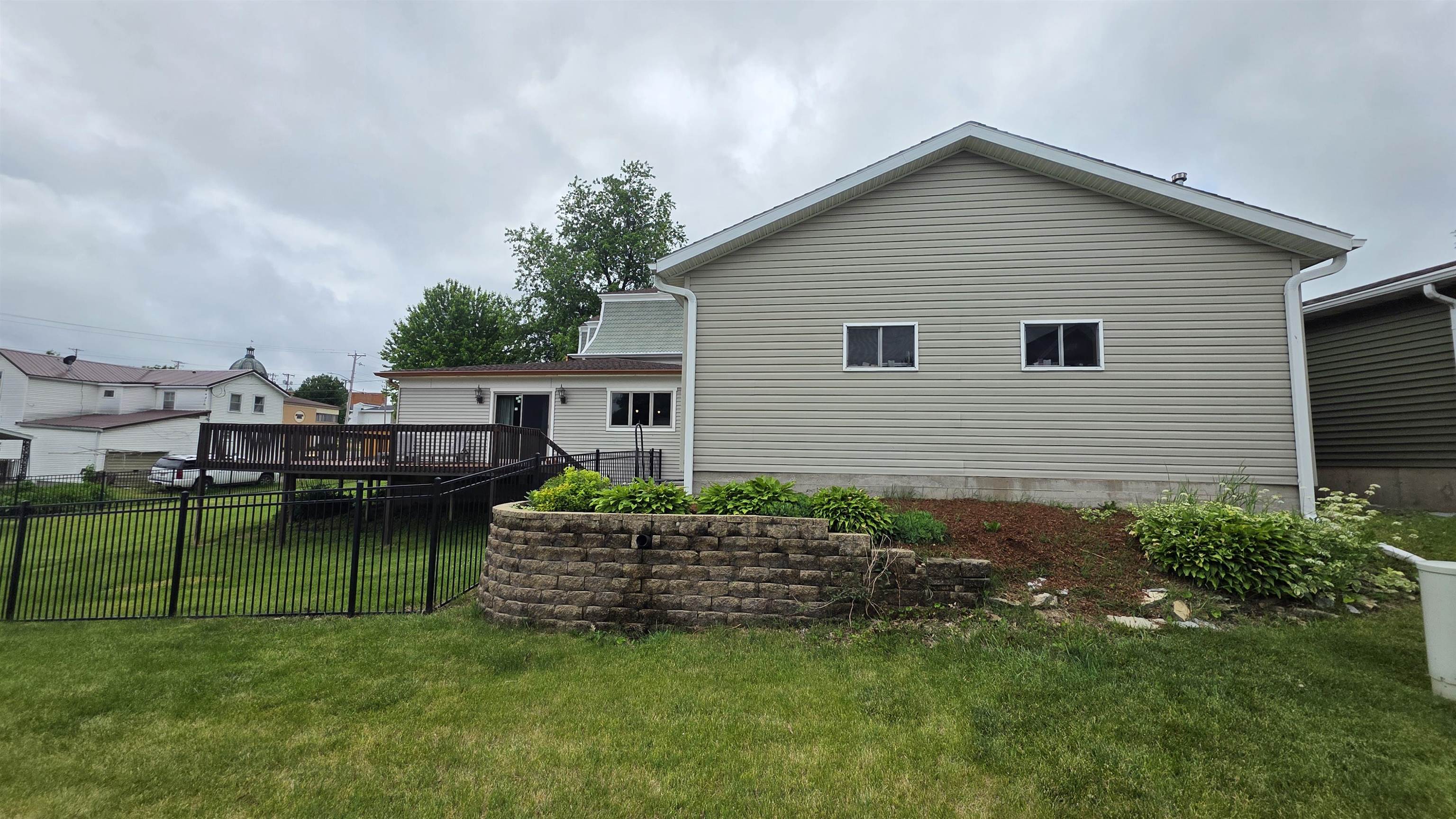 229 North Monroe Street Lancaster, WI 53813 - Photo 17 of 73