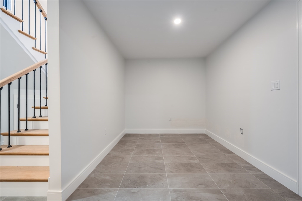 809-811 Heath Street, Unit 811 Brookline, MA 02467 - Photo 21 of 29