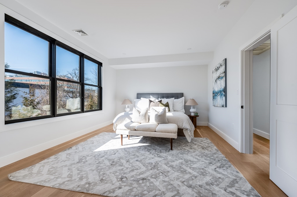 809-811 Heath Street, Unit 811 Brookline, MA 02467 - Photo 8 of 29