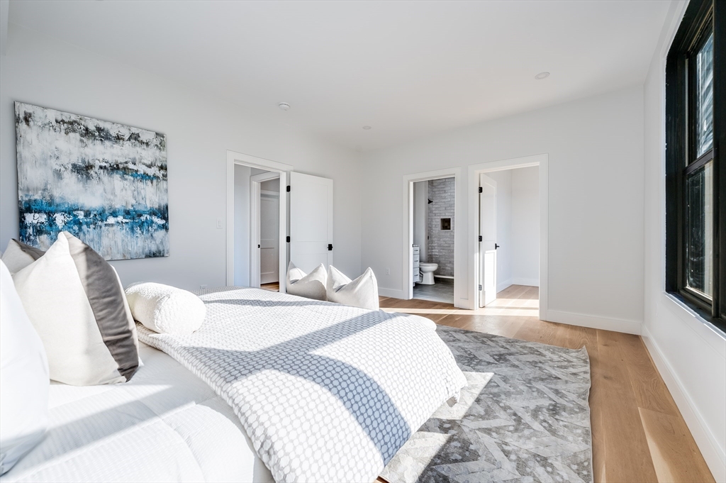 809-811 Heath Street, Unit 811 Brookline, MA 02467 - Photo 9 of 29