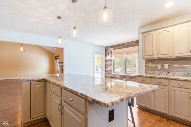 $372,500 | 767 Harvest Ridge Drive, Avon, IN 46123