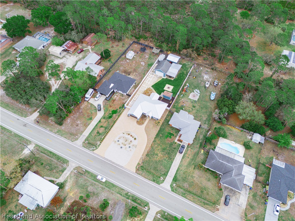 5430 Lakewood Road Sebring, FL 33875 - Photo 37 of 40 Shows impeccable condition of roof and entire property