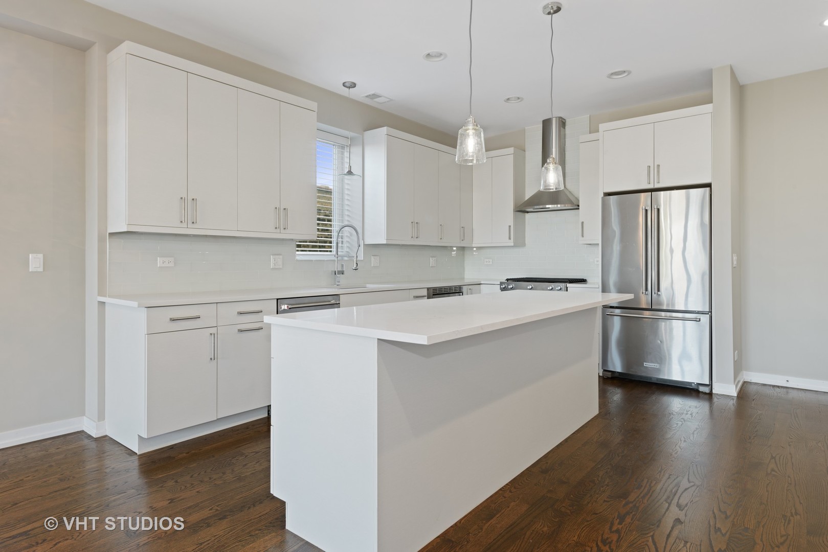 1033 South Racine Avenue, Unit 3NF Chicago, IL 60607 - Photo 4 of 14