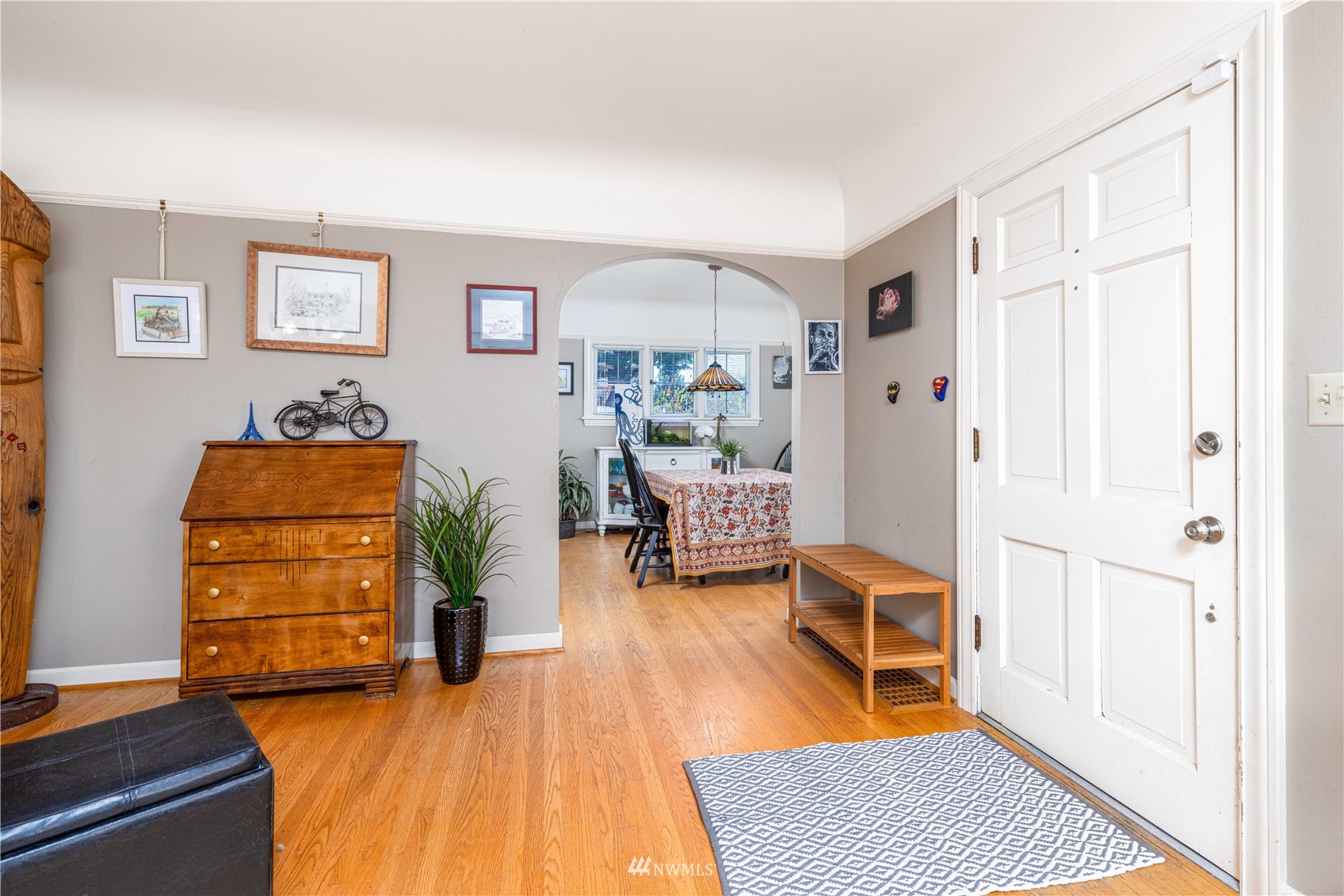 4614 Southwest Findlay Street Seattle, WA 98136 - Photo 5 of 30 Gallery Image 5