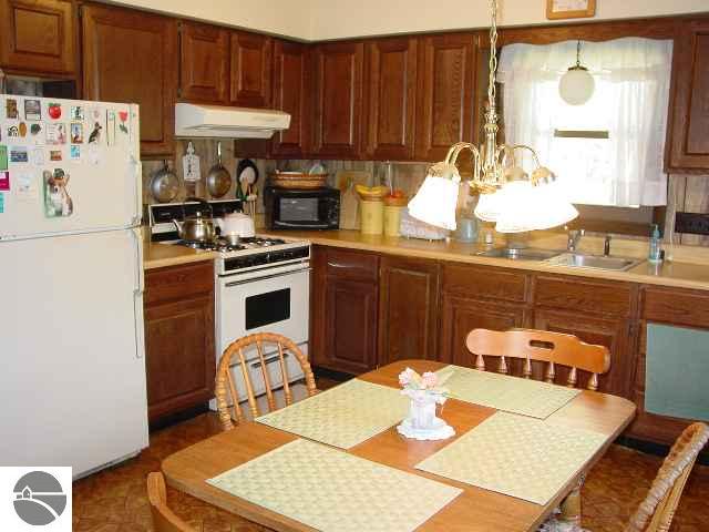 23155 15 Mile Road Leroy, MI 49655 - Photo 3 of 15 1721721-2.JPG