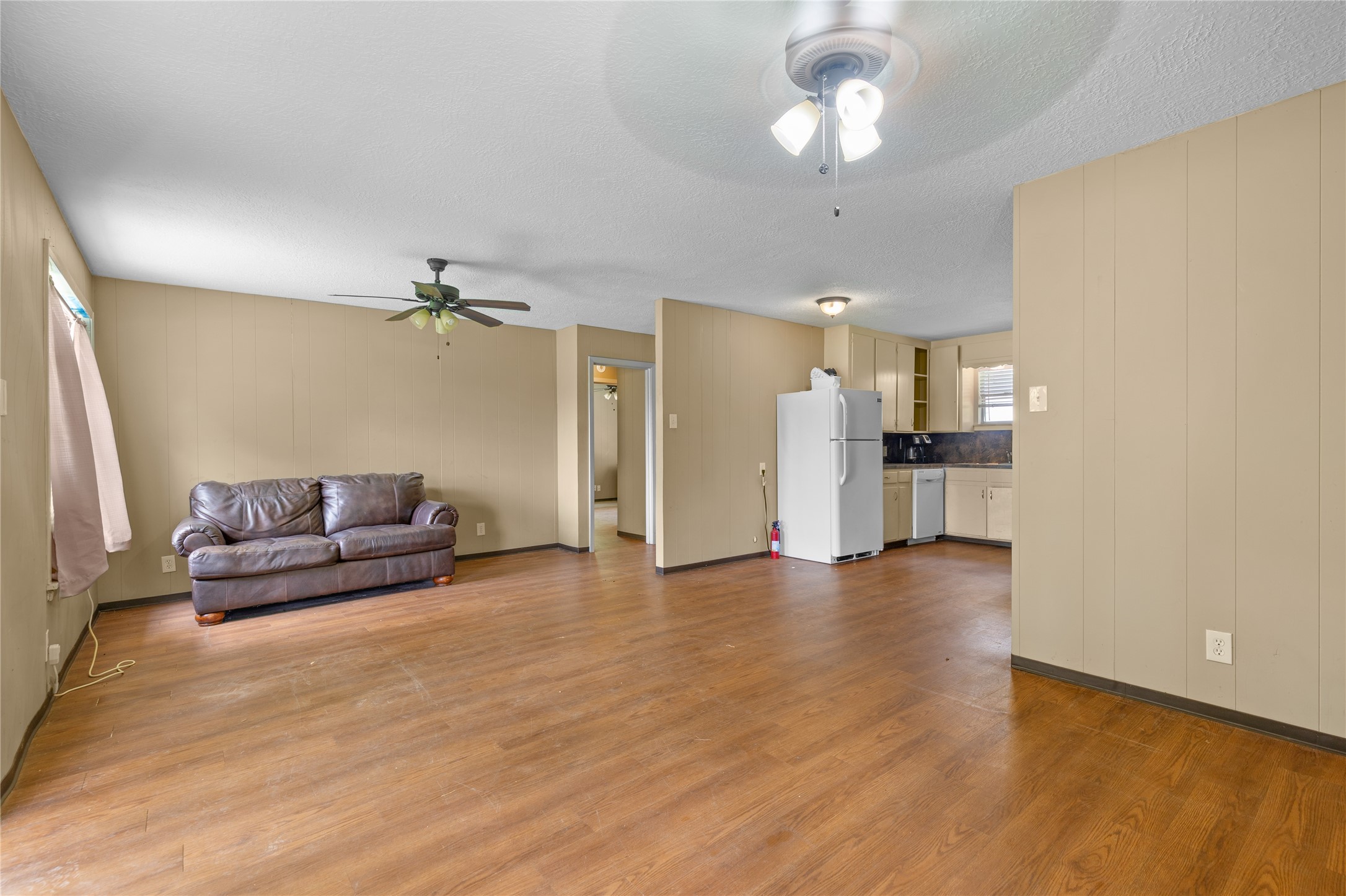 10973 Longstreet Road Willis, TX 77318 - Photo 8 of 40