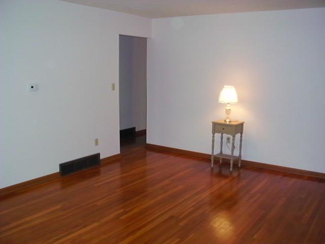 1086 Belden Road Columbus, OH 43229 - Photo 5 of 22 Gallery Image 5